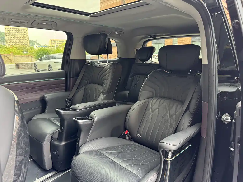 GAC Trumpchi M8 2023 — фото 19