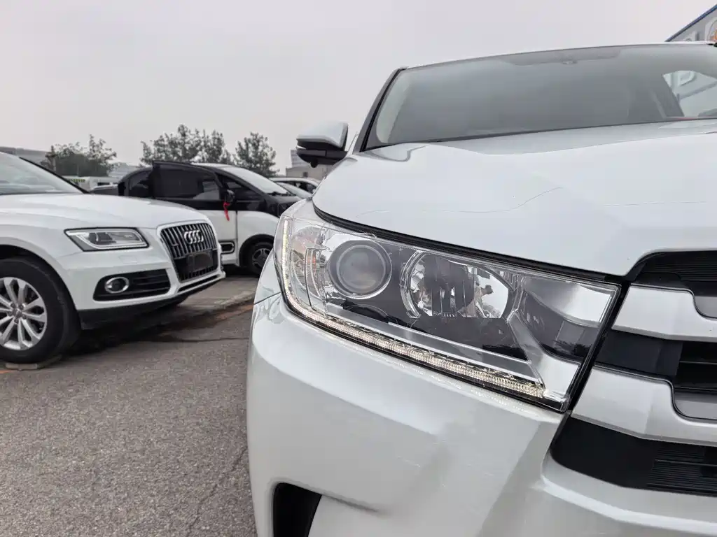 Toyota Highlander 2020
