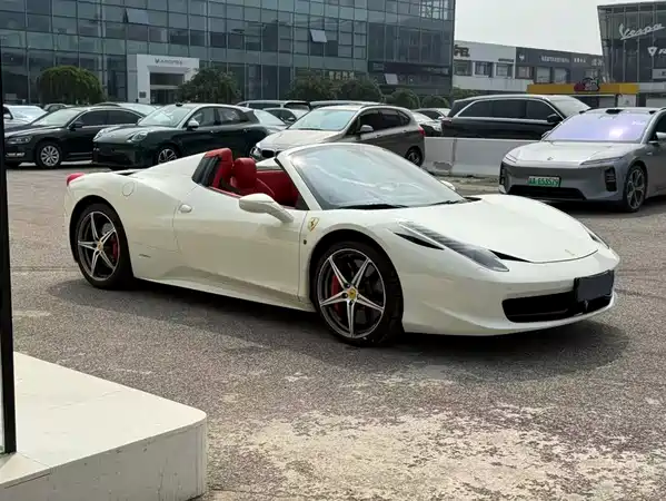 Ferrari 458 2015