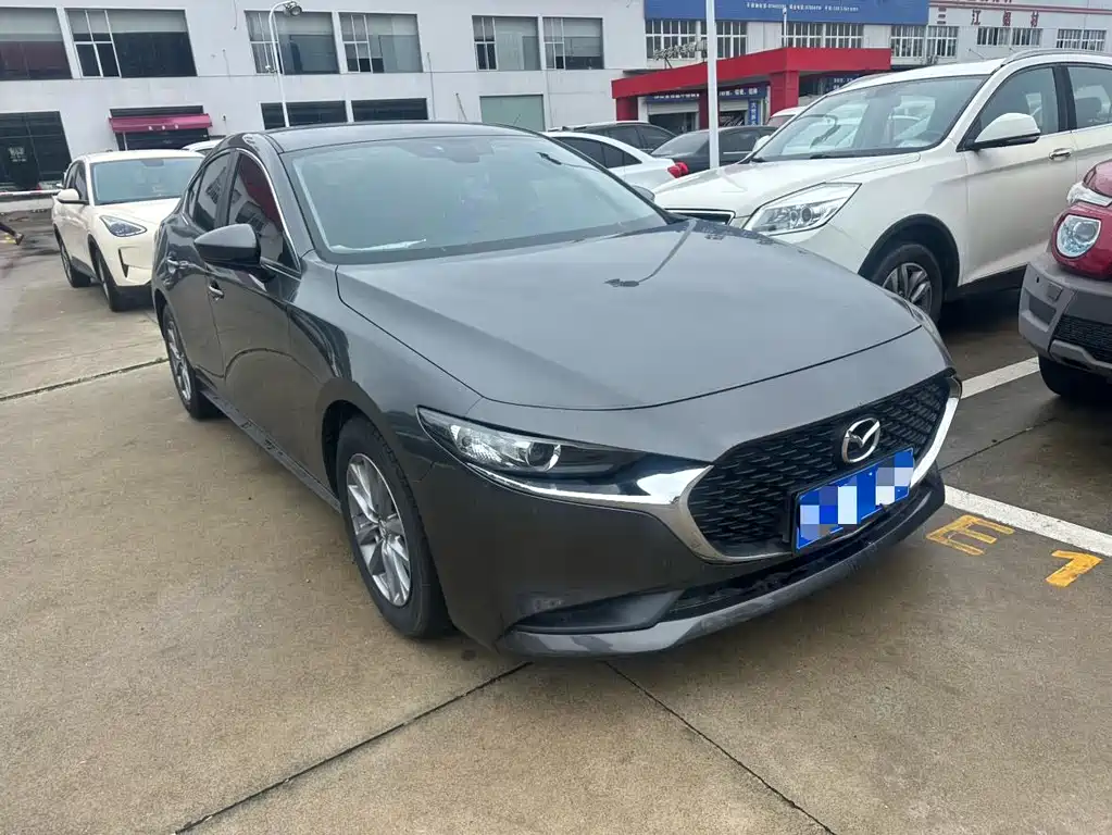 Mazda 3 Axela 2023