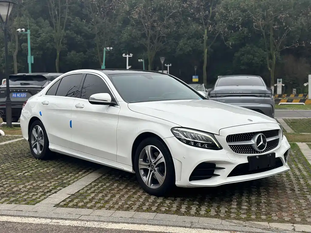 Mercedes-Benz C-Class 2020 — фото 3