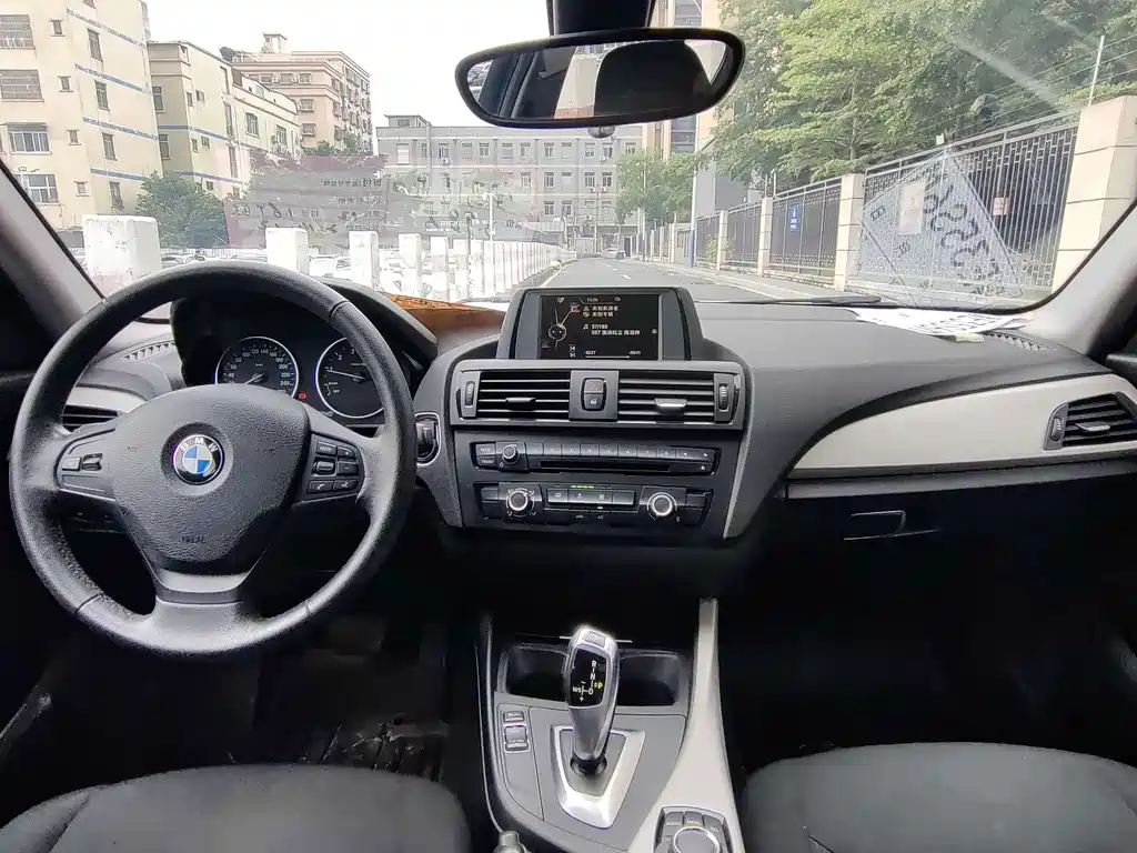 BMW 1 Series 2014 — фото 17