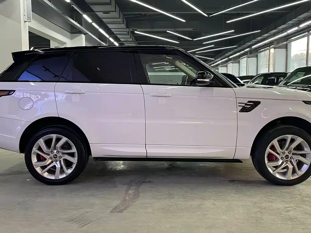 Land Rover Sport 2019 — фото 4