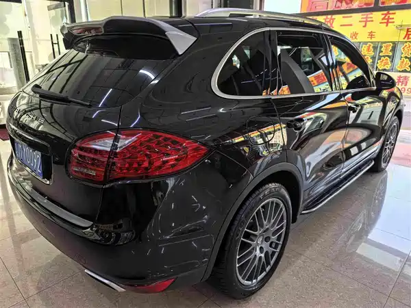 Porsche Cayenne 2014