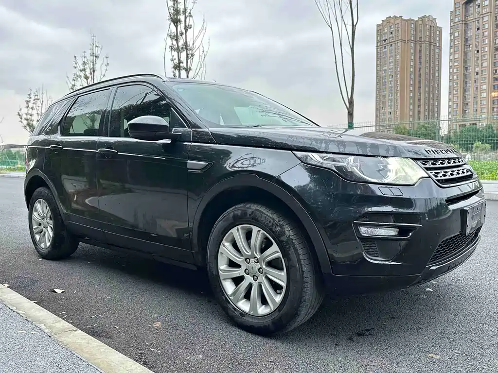 Land Rover Discovery Sport 2017 — фото 3