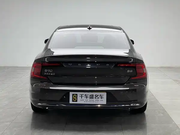 Volvo S90 2021