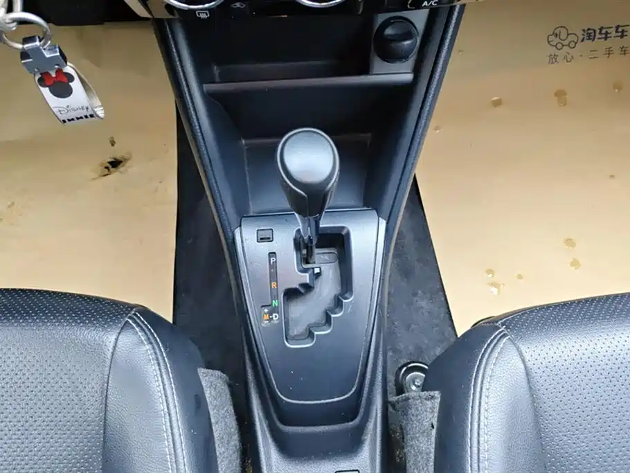 Toyota Yaris L 2021 — фото 16