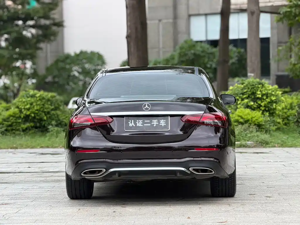 Mercedes-Benz E-Class 2020 — фото 19