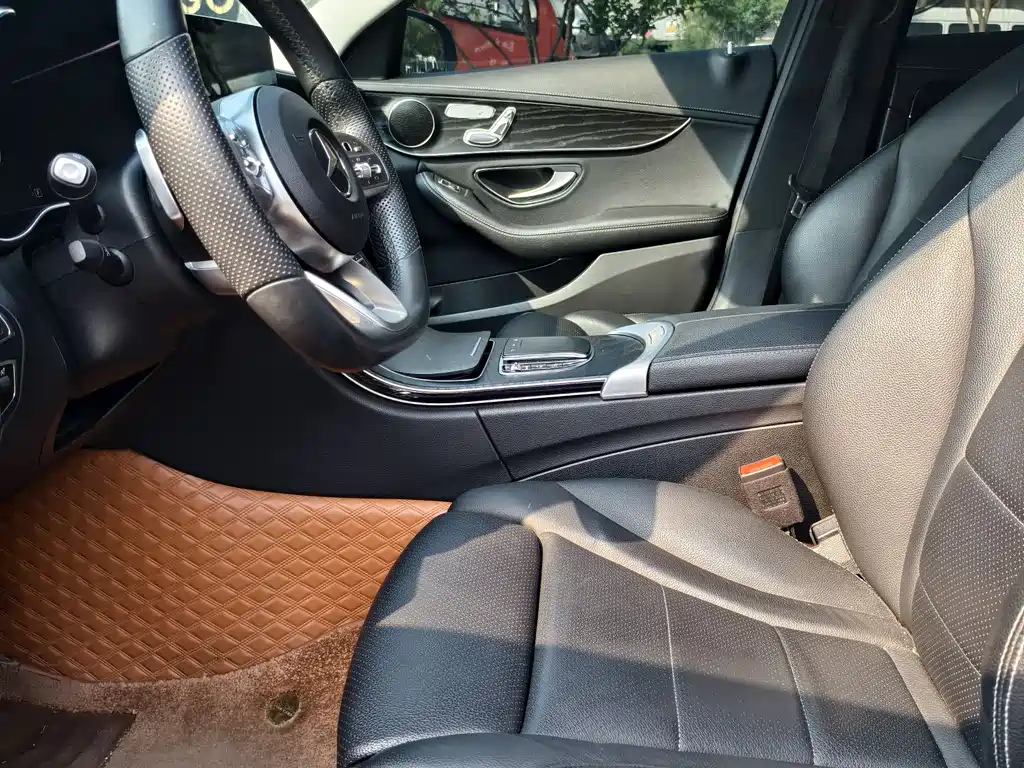 Mercedes-Benz C-Class 2020
