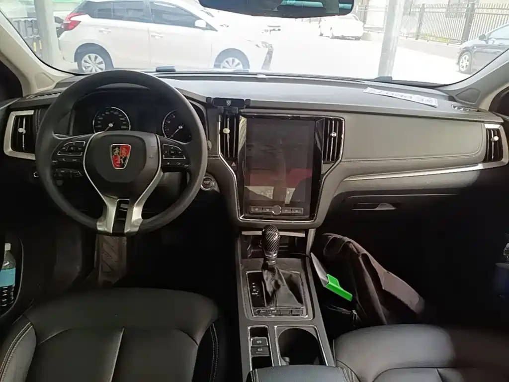 Roewe i6 Classic 2019 — фото 10