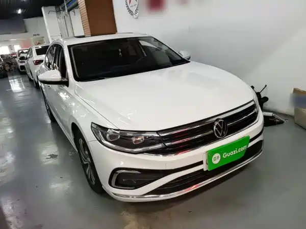 Volkswagen Bora 2023