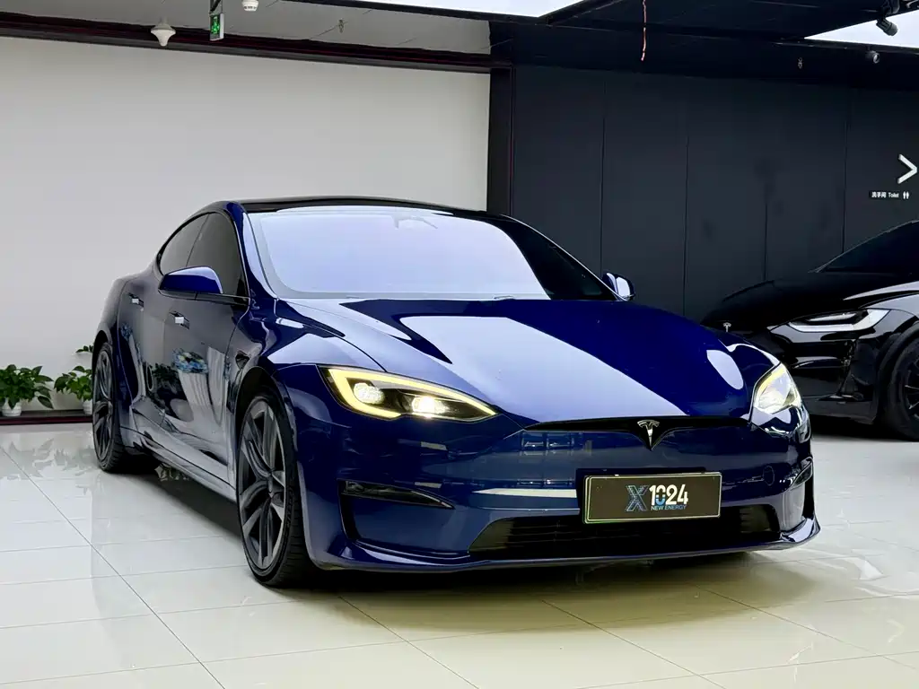 Tesla Model S 2023