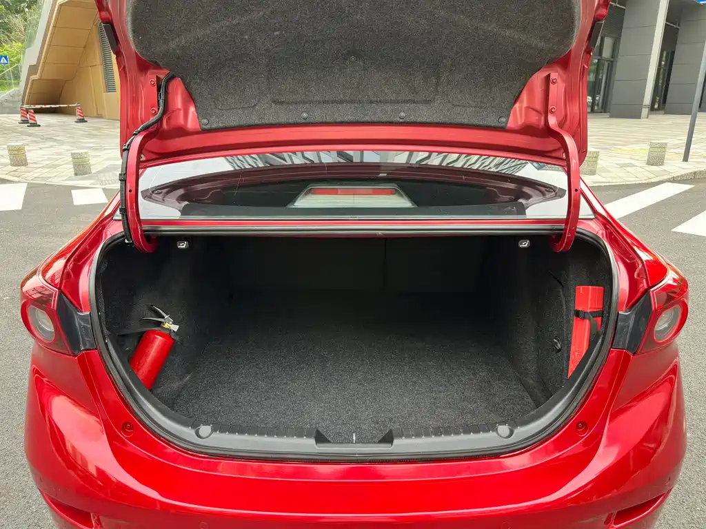 Mazda 3 Angkesela 2017 — фото 20