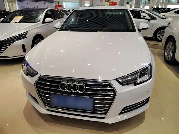 Audi A4L 2018