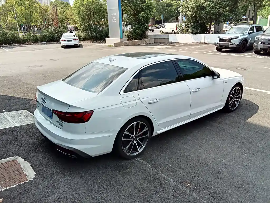 Audi A4L 2020 — фото 19