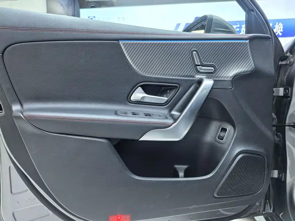 Mercedes-Benz A-Class 2023 — фото 12