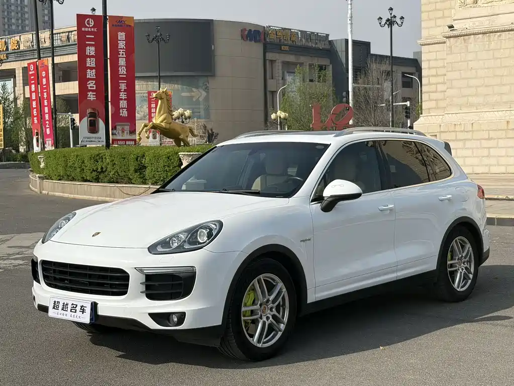 Porsche Cayenne Hybrid 2017 — фото 1