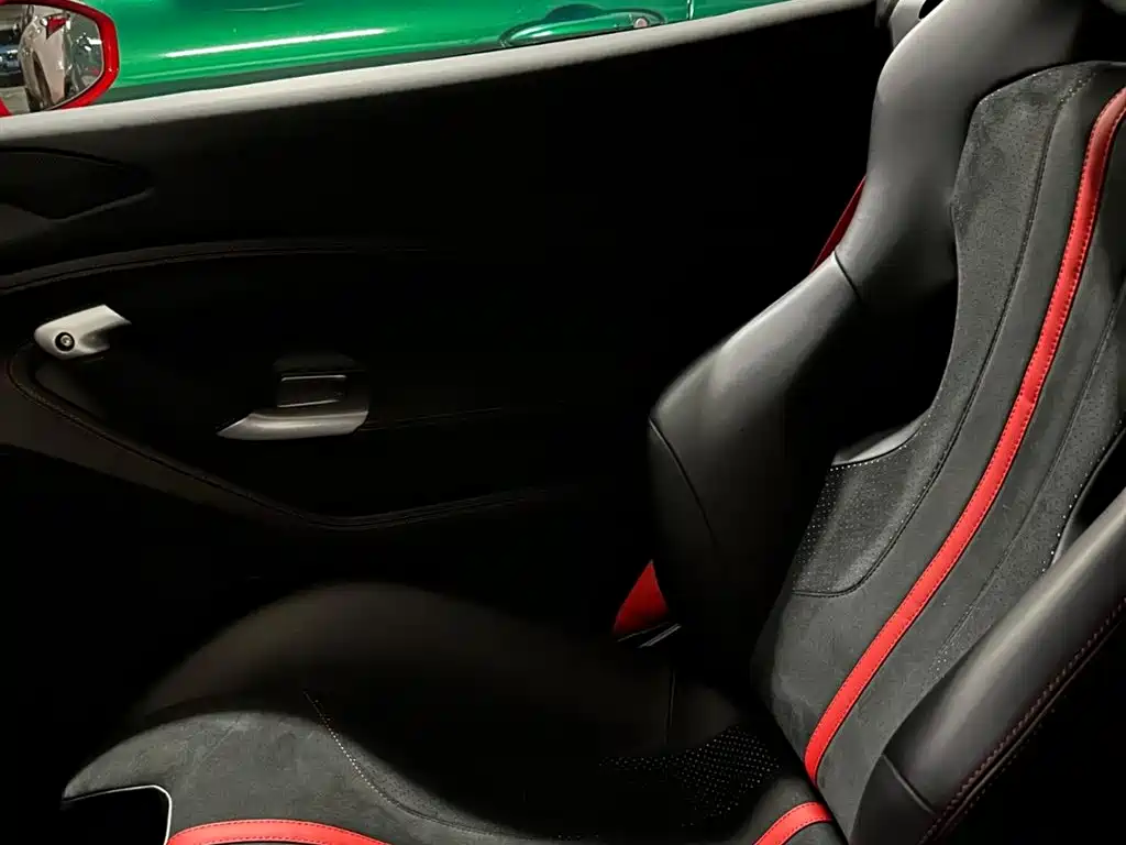 Ferrari F8 2022 — фото 11