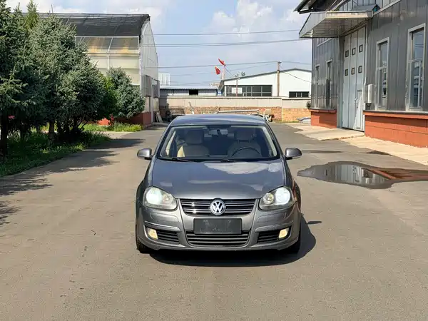 Volkswagen Sagitar 2011