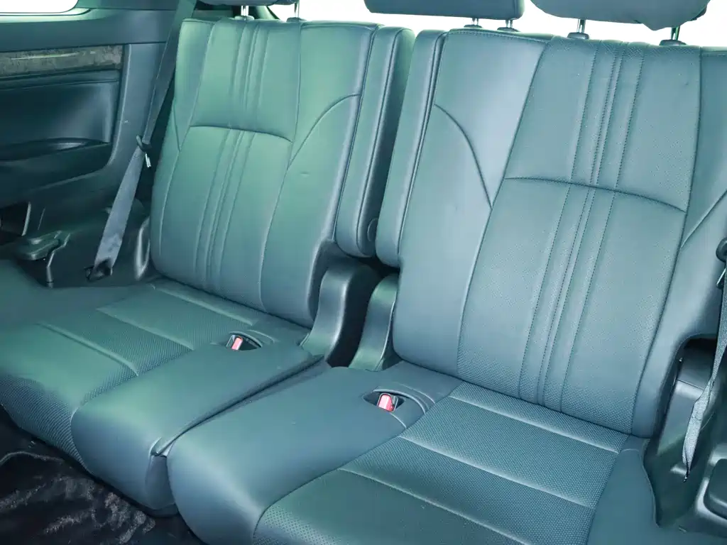 Toyota Alphard 2023 — фото 15