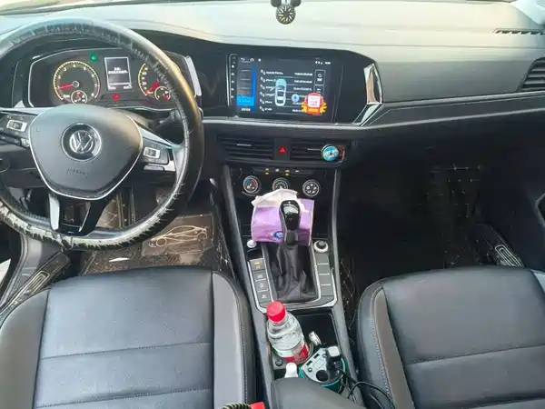 Volkswagen Sagitar 2020