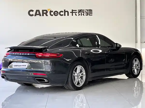 Porsche Panamera 2018