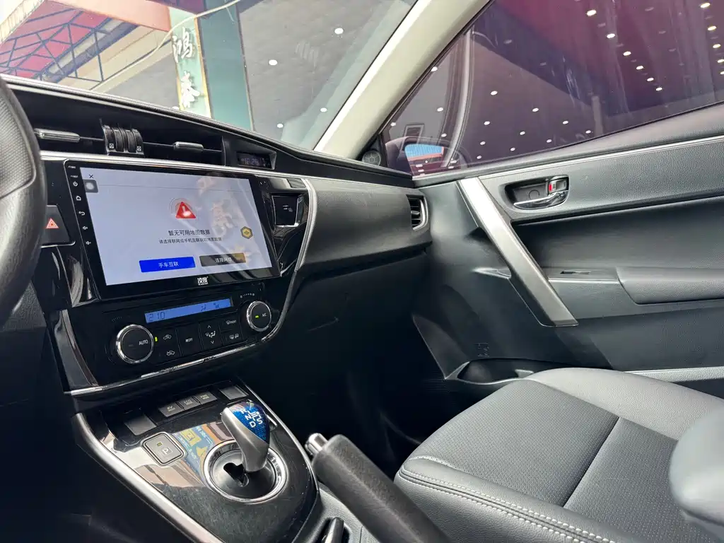 Toyota Corolla 2017 — фото 12