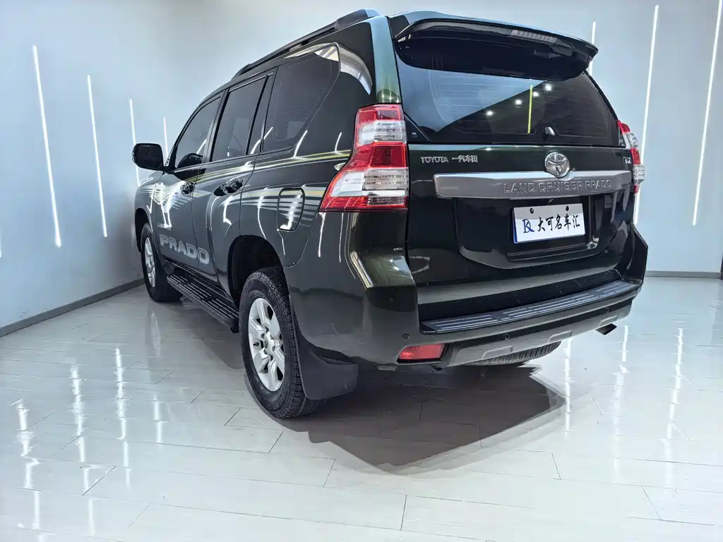 Toyota Prado 2016 — фото 9
