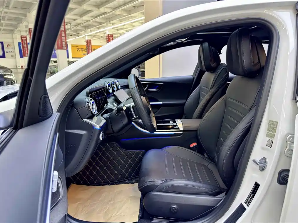 Mercedes-Benz C-Class 2022 — фото 8
