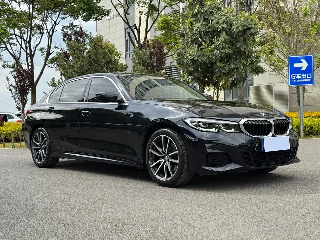 BMW 3 Series 2022