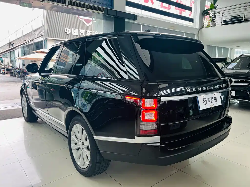 Land Rover Range Rover 2018 — фото 17