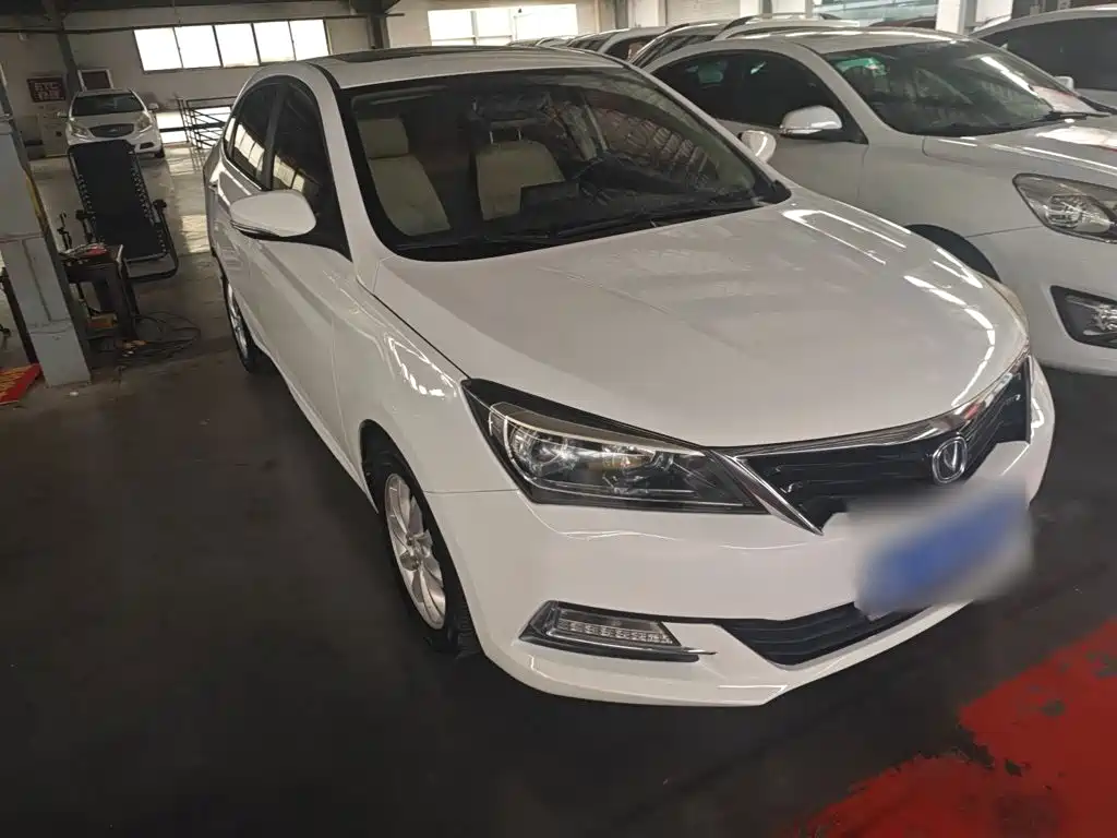 Changan Yuexiang V7 2017 — фото 5