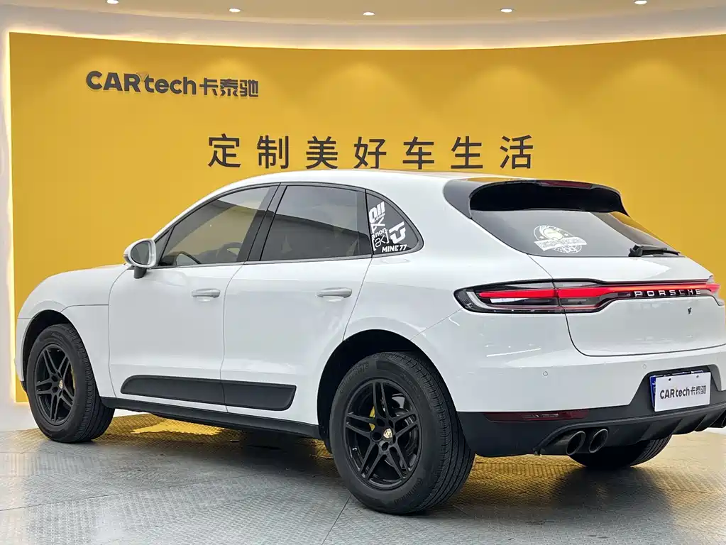 Porsche Macan 2021 — фото 31