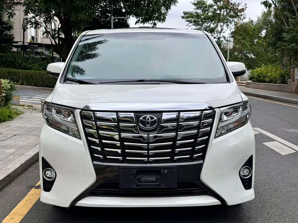 Toyota Alphard 2016