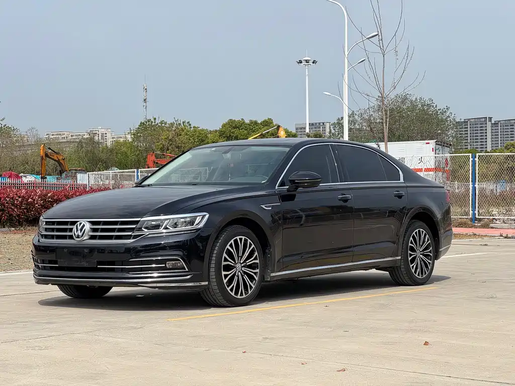 Volkswagen Phideon 2019 — фото 1