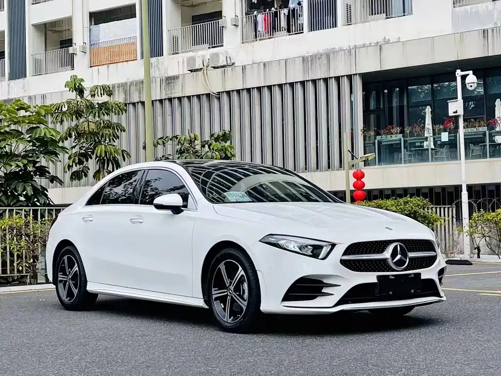 Mercedes-Benz A-Class 2023 — фото 3