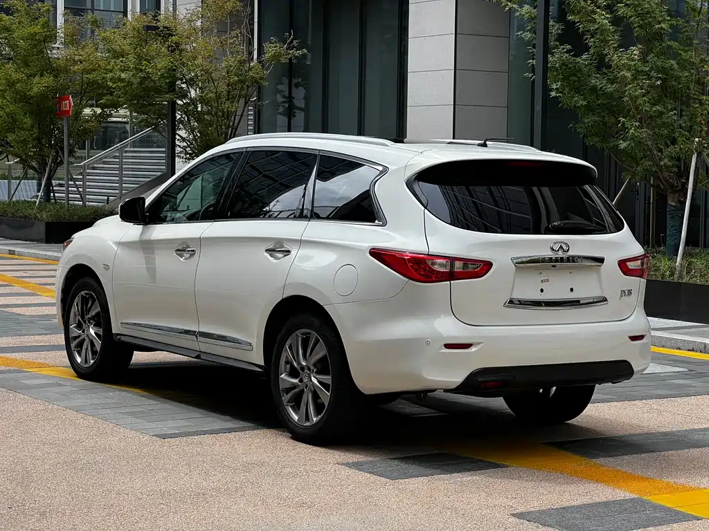Infiniti JX 2013 — фото 31