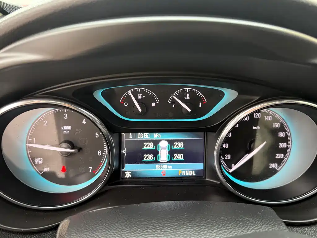 Buick Envision Plus 2016 — фото 14