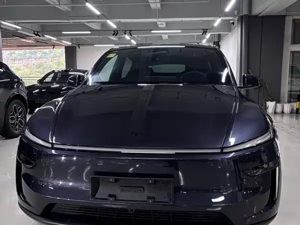 Tesla Model Y 2026
