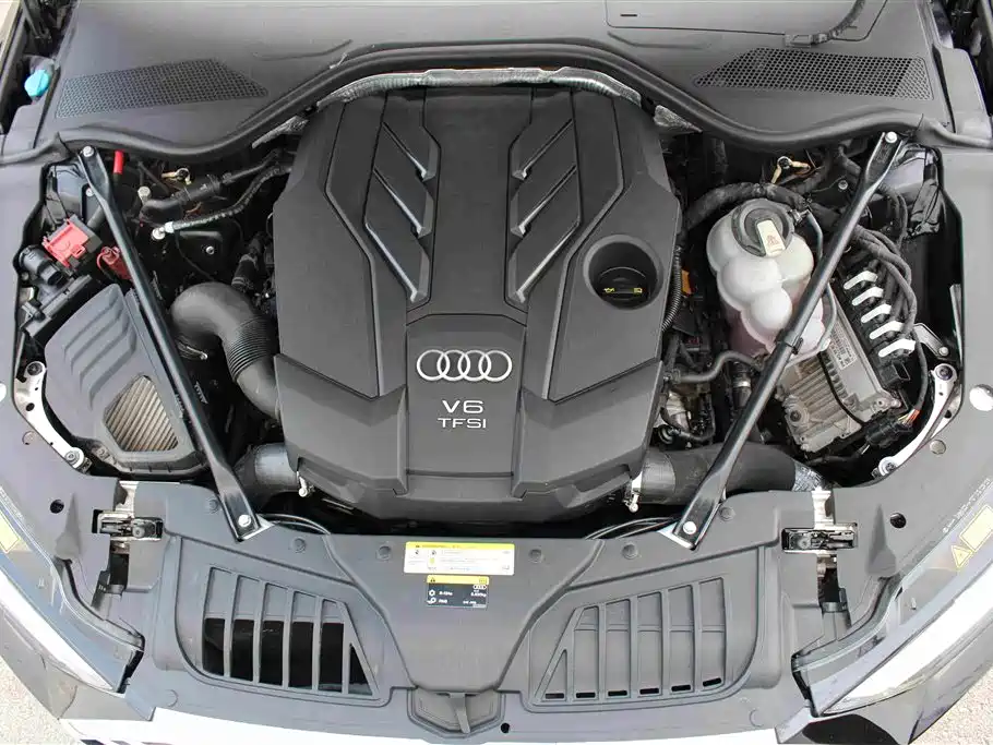 Audi A8 2020 — фото 19