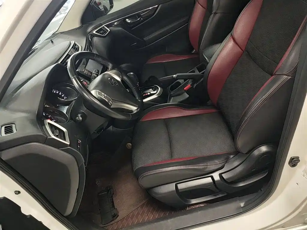 Nissan Qashqai 2018 — фото 15