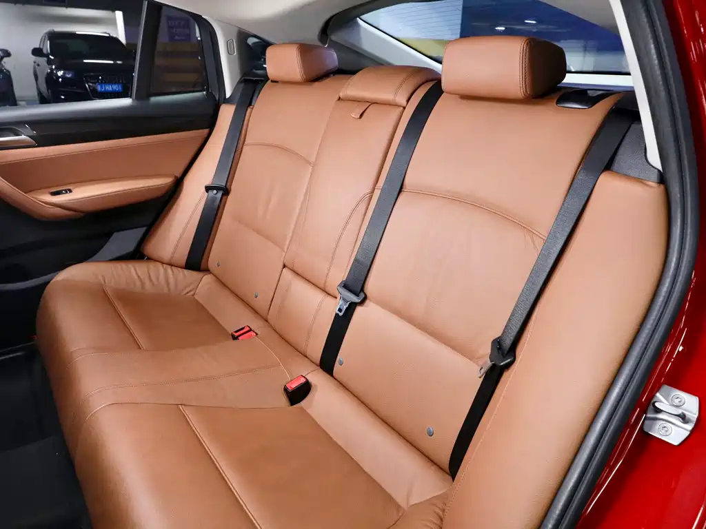 BMW X4 2015 — фото 11