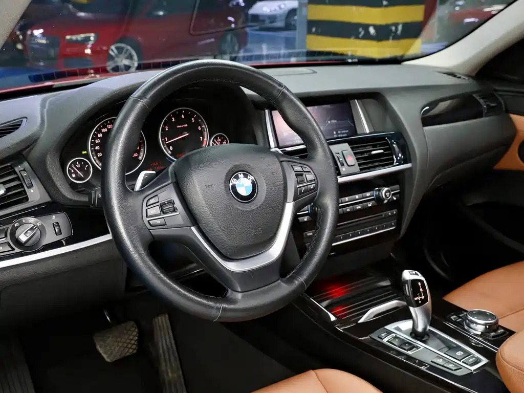 BMW X4 2015 — фото 12