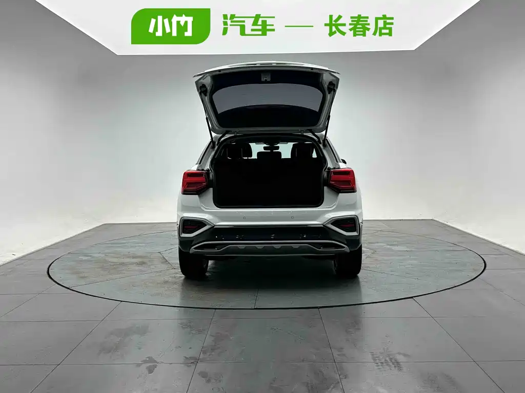 Audi Q2L 2022