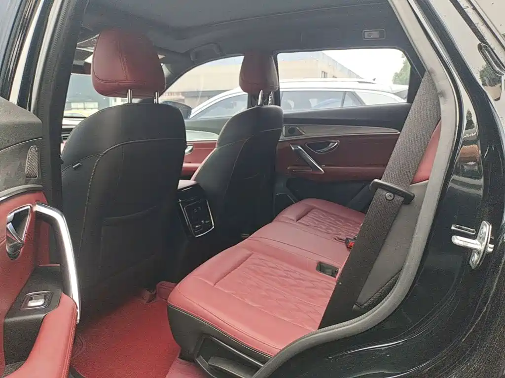 Jetour Jietu X70 PLUS 2023 — фото 13