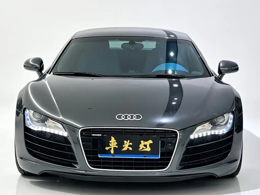 Audi R8 2010