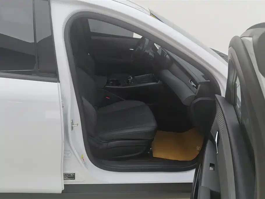BYD Qin PLUS 2025 — фото 8