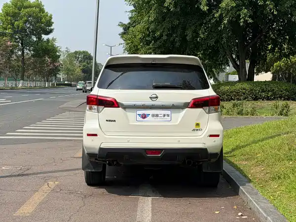Nissan Terra 2020
