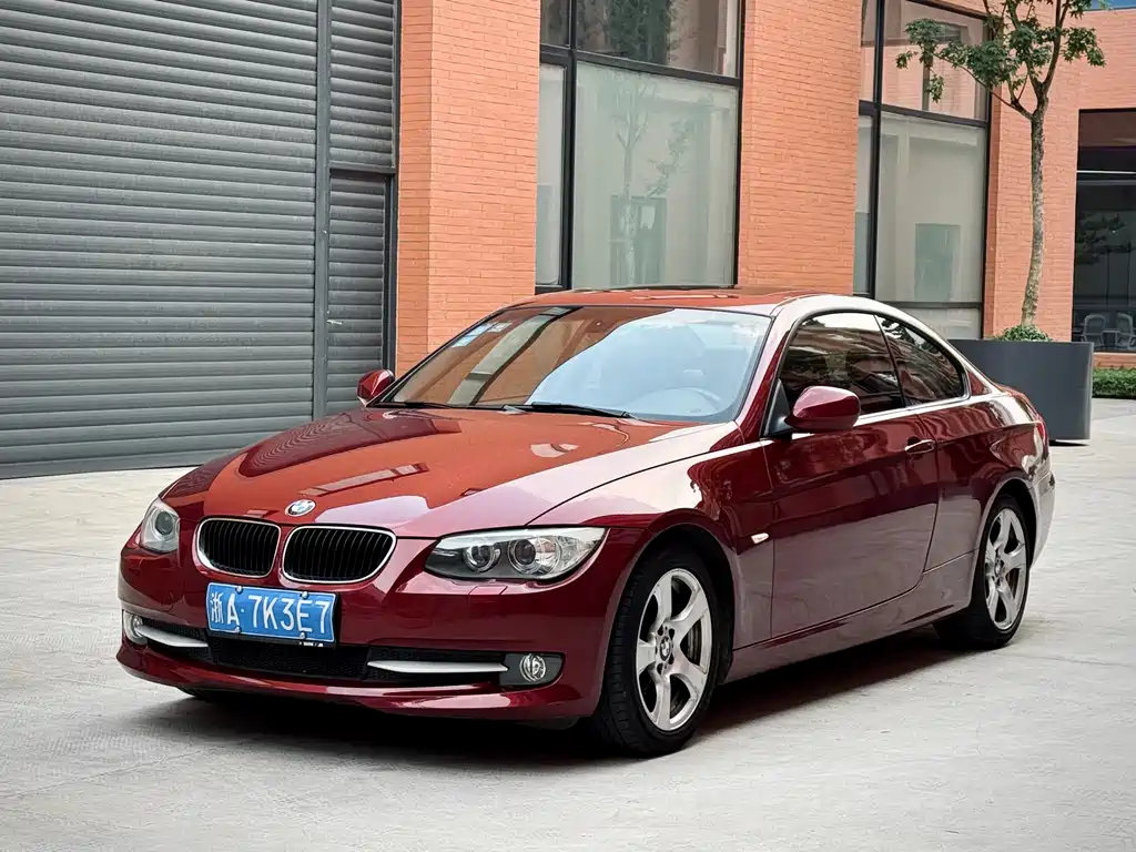 BMW 3 Series 2011