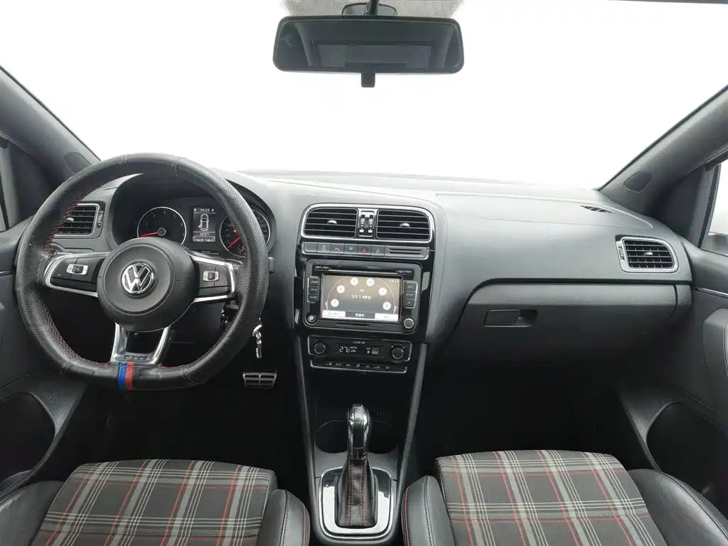 Volkswagen Polo 2016
